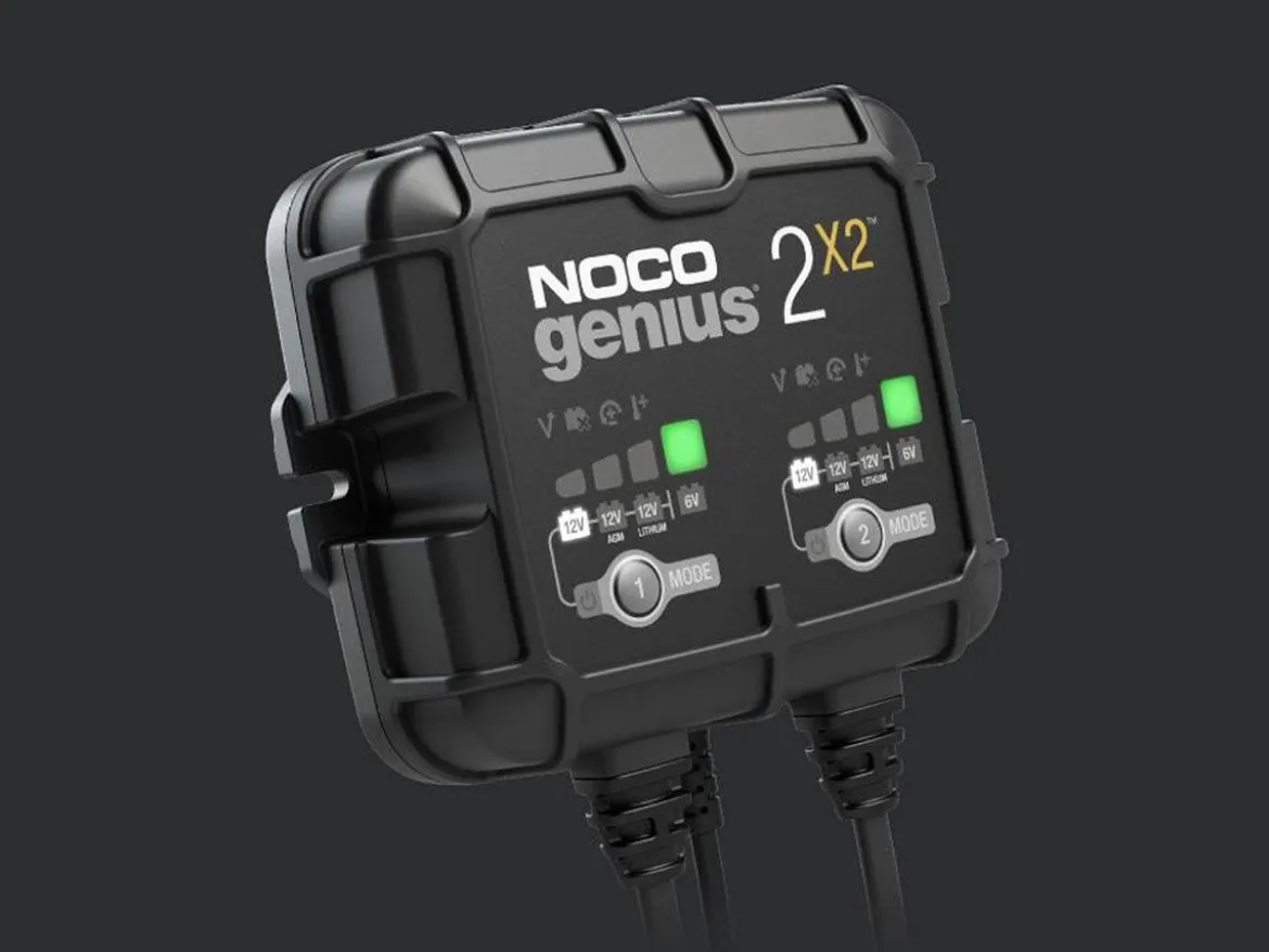 CARICA BATTERIE 2 BANCHI NOCO GENIUS 10 6V / 12V 4A