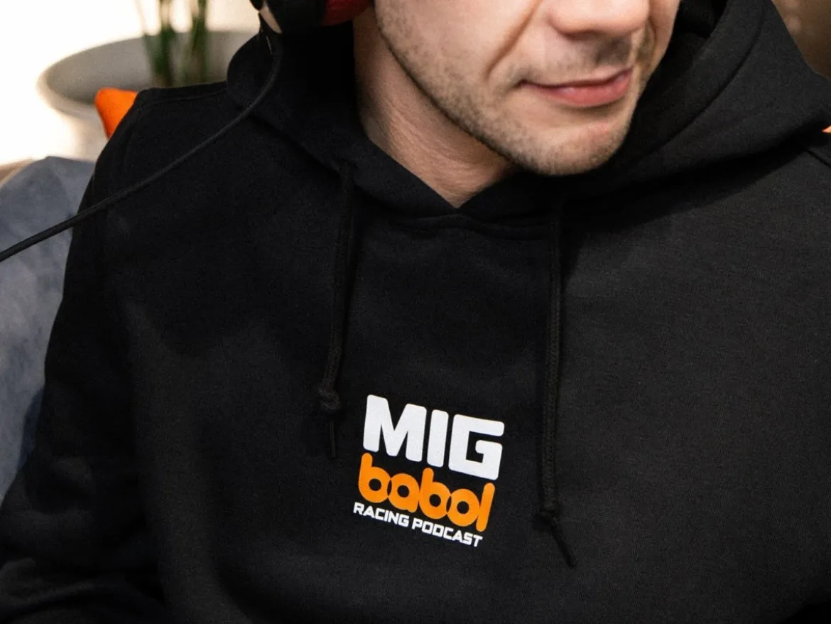 FELPA NERA CON CAPPUCCIO UFFICIALE MIG BABOL RACING PODCAST