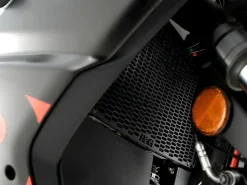 GRIGLIA RADIATORE PRO NERA R&G APRILIA RS 457 2024-2025