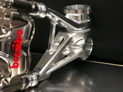 KIT ATTACCHI SBK MOTOCORSE PER FORCELLE OHLINS 108MM DUCATI PANIGALE V2 2020-2022