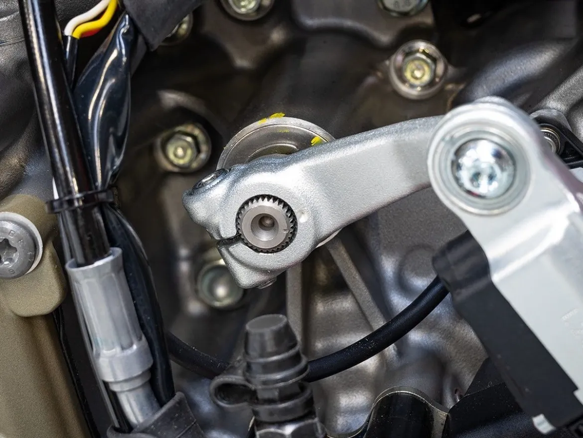 KIT CAMBIO ROVESCIATO DBK DUCATI HYPERMOTARD 698 MONO / RVE 2024-2025