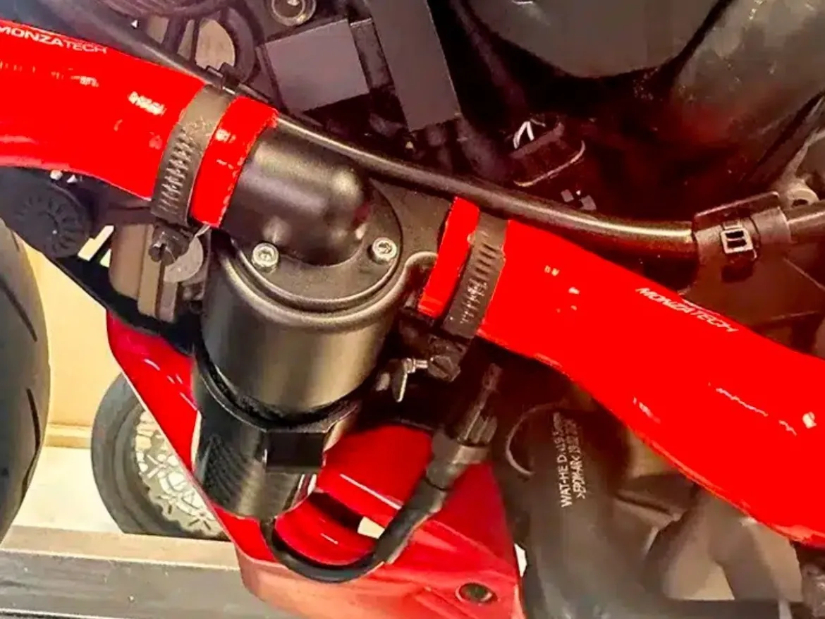 KIT POMPA ACQUA MAGGIORATA MONZATECH DUCATI MONSTER 937 + / SP 2021-2025 EURO 5+