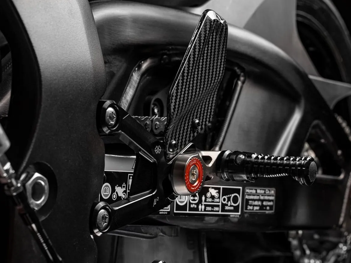 PEDANE ARRETRATE ALLUMINIO GILLES TOOLING HONDA CBR 1000 RR-R / SP 2020-2024