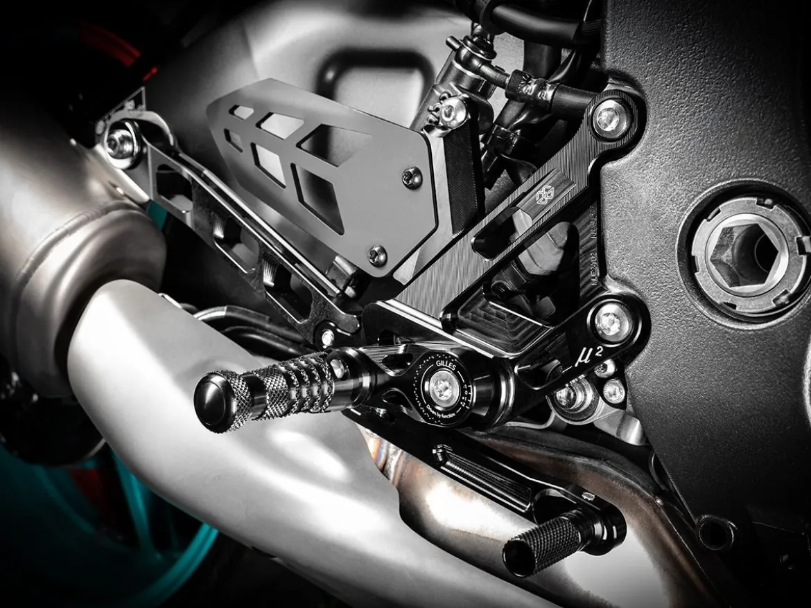 PEDANE ARRETRATE ALLUMINIO GILLES TOOLING YAMAHA MT-10 / SP 2022-2024