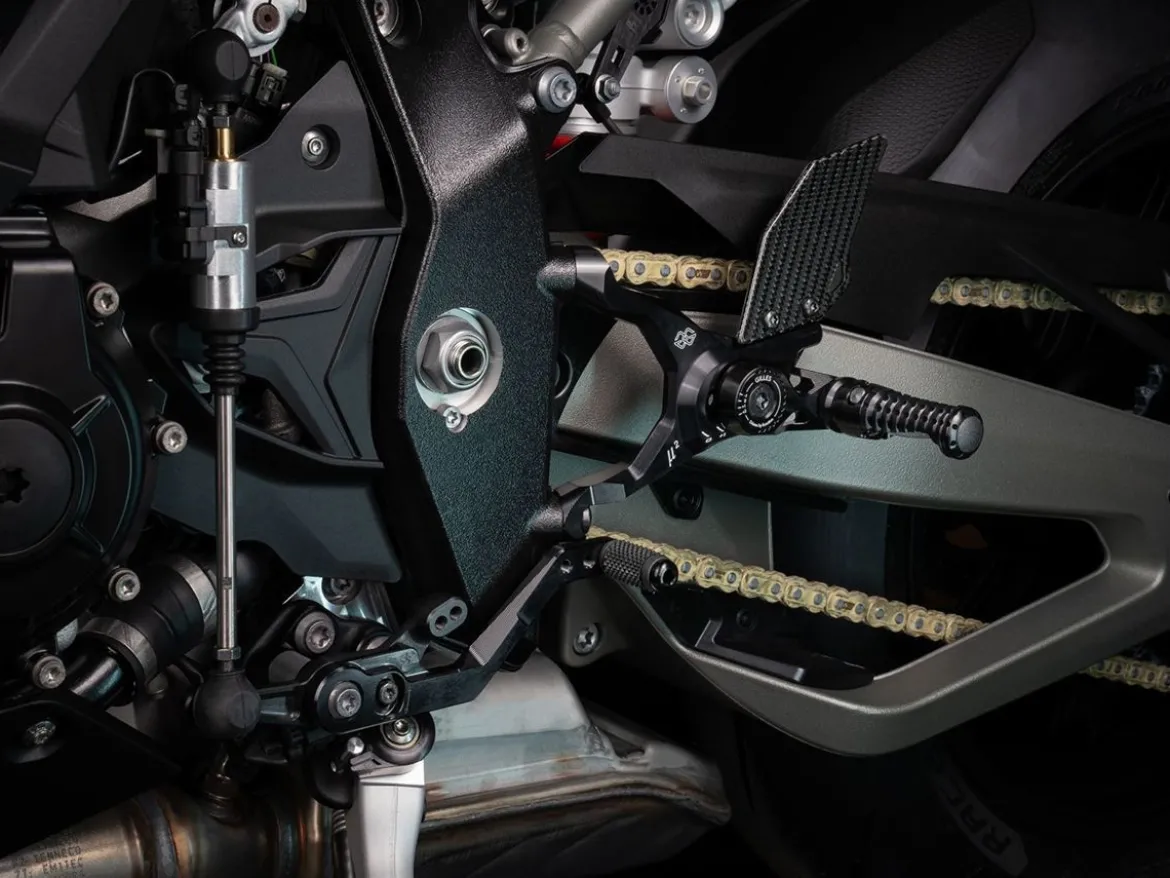 PEDANE ARRETRATE ALLUMINIO MUE2 GILLES TOOLING BMW S 1000 RR 2025