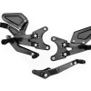PEDANE ARRETRATE BONAMICI RACING YAMAHA R1 / M 2015-2025 STAFFA AKRAPOVIC