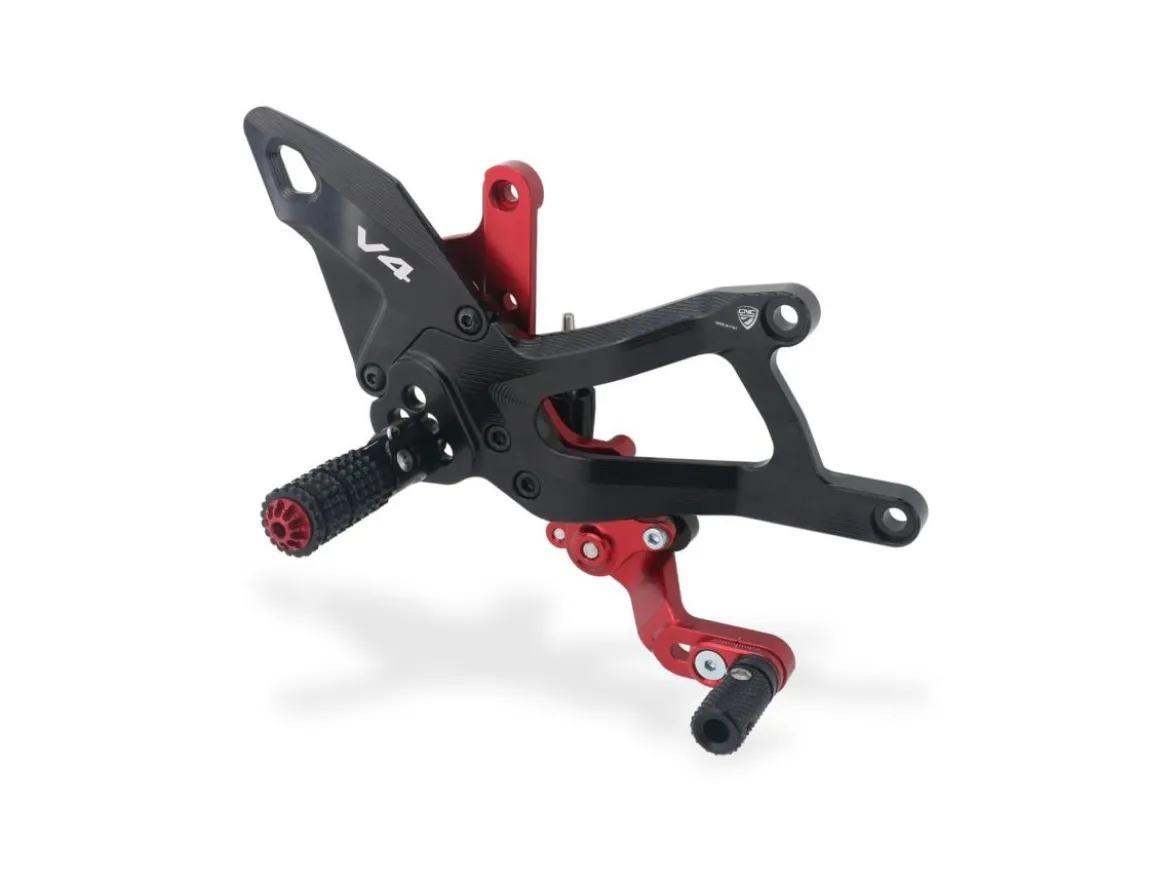 PEDANE REGOLABILI CNC RACING DUCATI PANIGALE V4 / S 2025