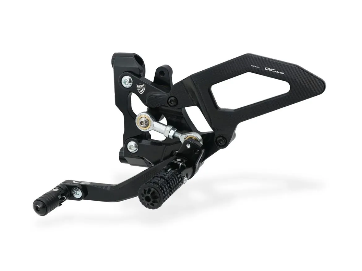 PEDANE REGOLABILI CNC RACING DUCATI STREETFIGHTER V2 2022-2024
