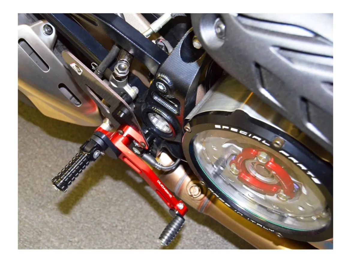 PEDANE REGOLABILI DBK DUCATI MONSTER 1200 2014-16