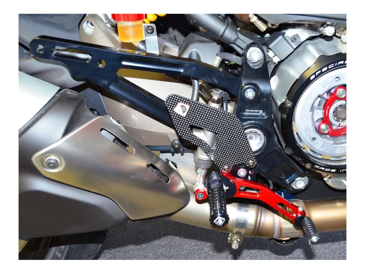 PEDANE REGOLABILI DBK DUCATI MONSTER 1200 2014-16