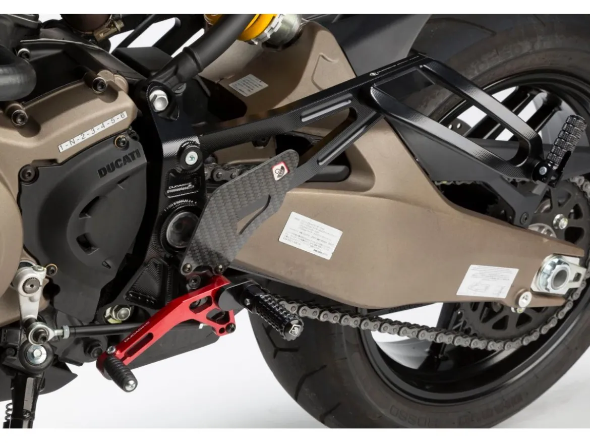 PEDANE REGOLABILI DBK DUCATI MONSTER 1200 2014-16