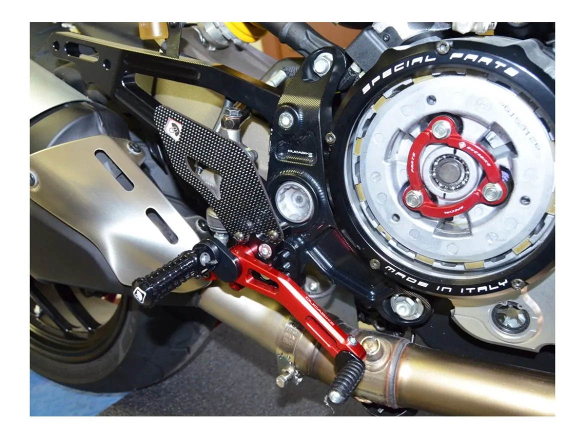 PEDANE REGOLABILI DBK DUCATI MONSTER 1200 2014-16
