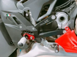PEDANE REGOLABILI R VERSION LIGHTECH DUCATI PANIGALE V4 / S / R 2025-2026