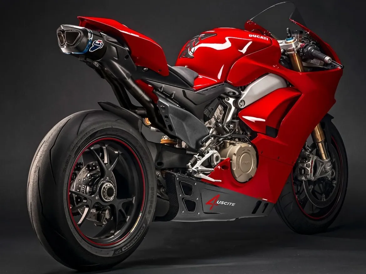 SCARICO COMPLETO TERMIGNONI 4 USCITE BLACK EDITION DUCATI PANIGALE V4 / S / R